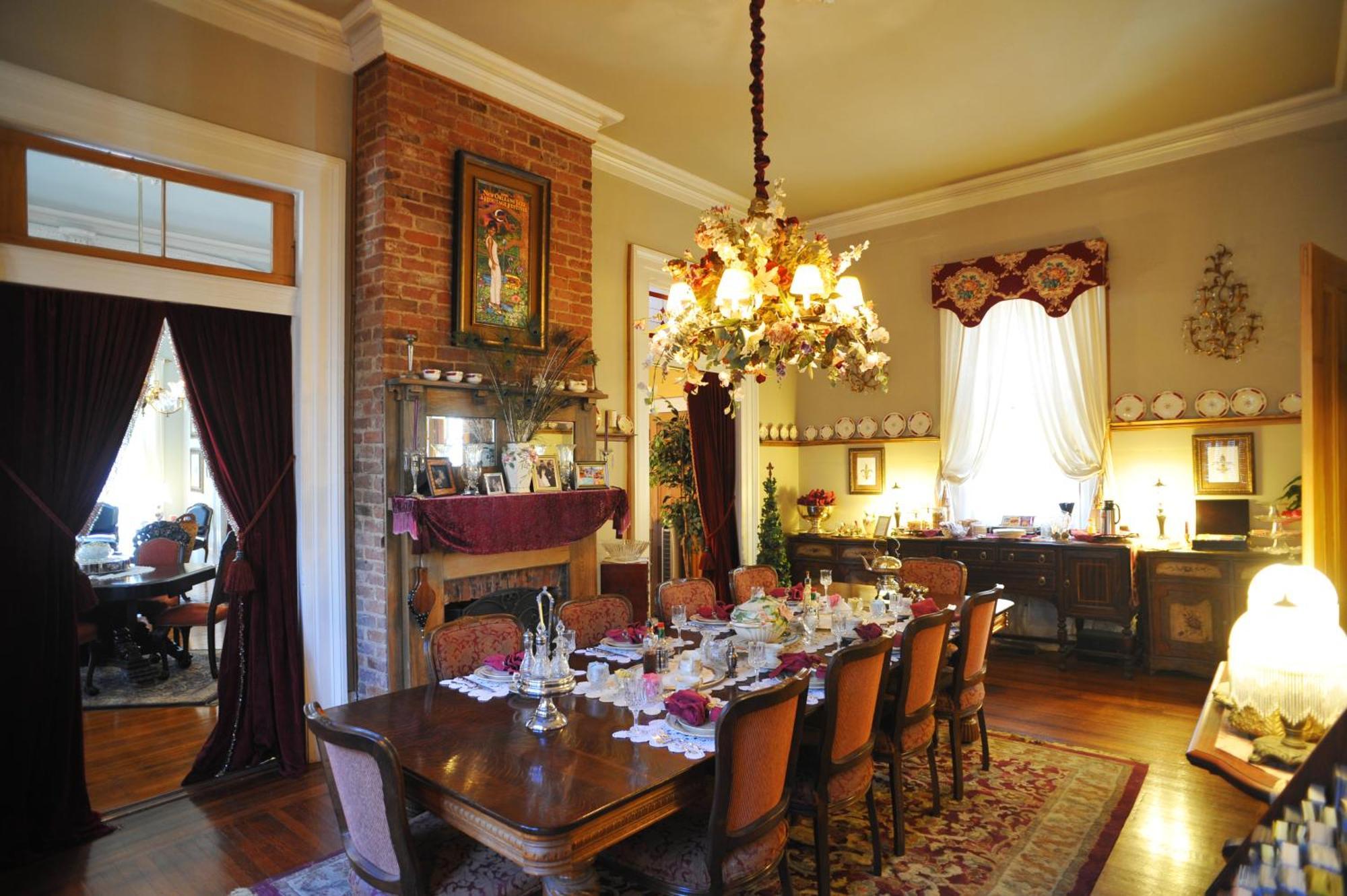 Hh Whitney House - A Bed & Breakfast On The Historic Esplanade Nova Orleães Exterior foto