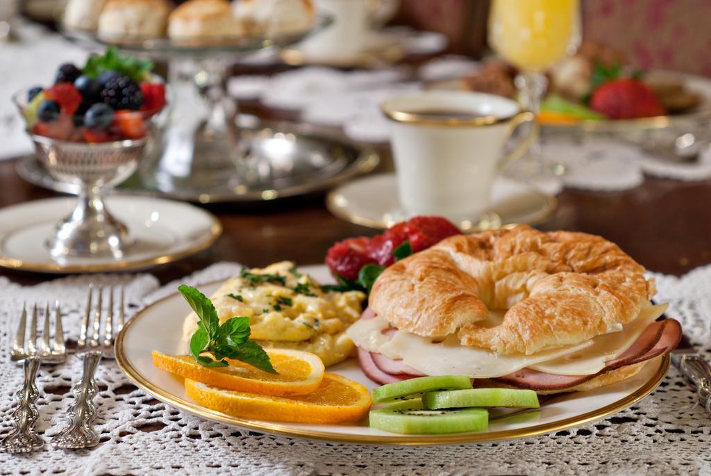 Hh Whitney House - A Bed & Breakfast On The Historic Esplanade Nova Orleães Exterior foto